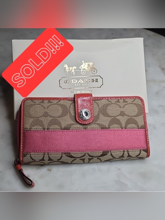 Coach Handbags - Coach signature canvas wallet with pink leather and a pink accent stripe
